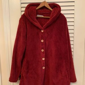 Women’s maroon fleece coat